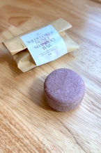Load image into Gallery viewer, Wildflower Honey Shampoo Bar