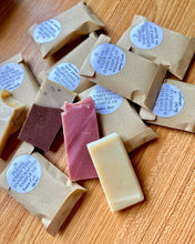 Load image into Gallery viewer, Lavender & Oatmeal (essential oil) Bar