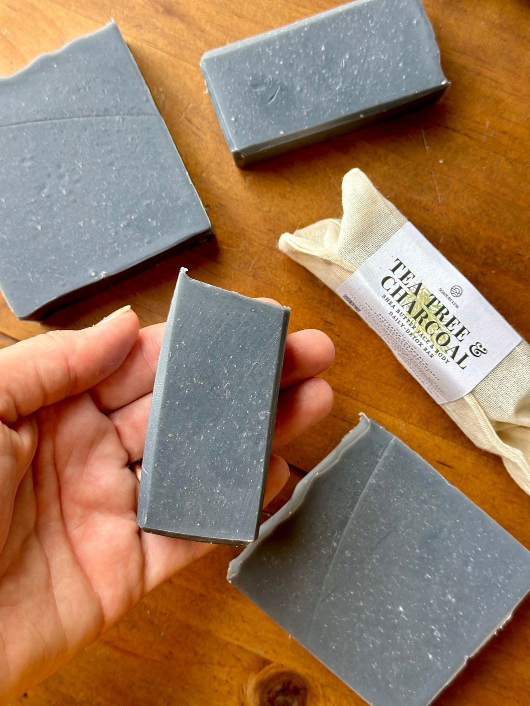 Tea Tree & Charcoal - Face & Body Detox Bar