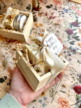 Load image into Gallery viewer, Mother’s Day Soap Box
