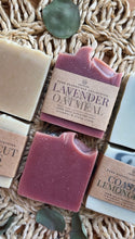 Load image into Gallery viewer, Lavender &amp; Oatmeal (essential oil) Bar
