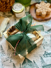 Load image into Gallery viewer, Mini Holiday Gift Bundle
