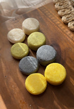Load image into Gallery viewer, Wildflower Honey Shampoo Bar
